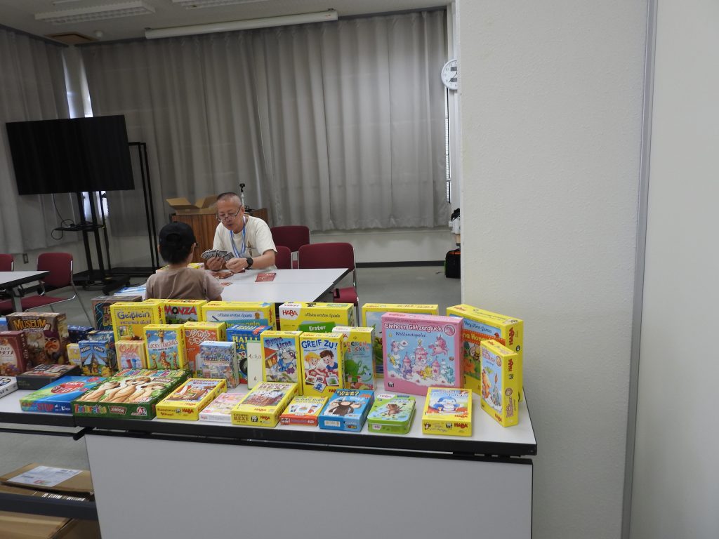 学友同窓会によるボードゲーム体験